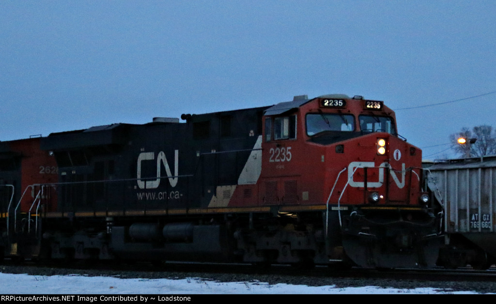 CN 2235